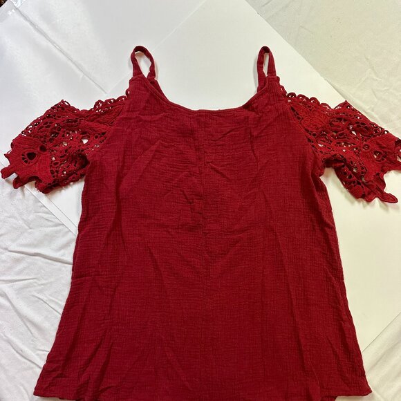 No Brand size XXL Ladies top burgandy in color zipper 1/4 way down in frontNo Br - Picture 1 of 6